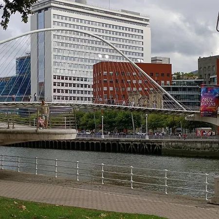 Coqueto Frente Al Guggenheim Appartamento